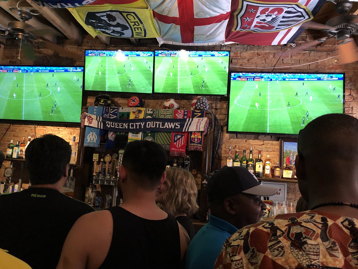 BPL4CLT's tweet photo. Nice crowd today @HooligansCLT for first Saturday of #WC2018.
Luvin @limebike scooters to the match. #Lime2WorldCup
#GreatDay
#DoingCLTthings
#LimeCLT https://t.co/2jea9HidjX