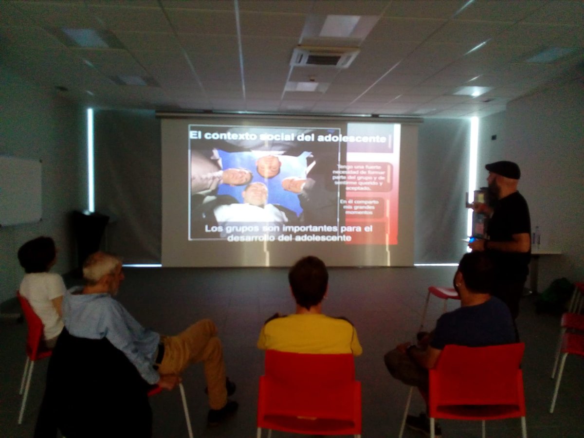 txingurrihe's tweet photo. Con la #charla dada por #MikelCerezo damos por concluida el #Ciclo de #Charlas este curso. @orainprebentzioa #izantxingurri #txingurri #txingurriheziketaelkartea #txingurriheziketa.org https://t.co/l8MyAeTlm2