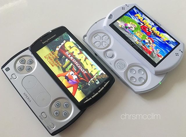 XPERIA PLAY VS PSP GO - COMPARAÇÃO 2021 