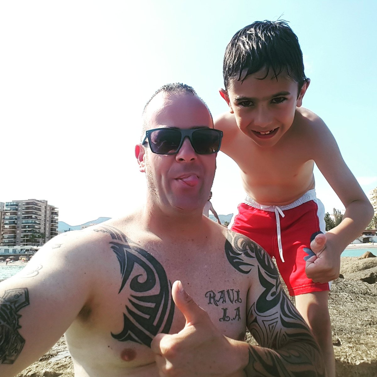 LopezJuste's tweet photo. Con mi vida🤸‍♂️🤸‍♀️🤸‍♂️☀️🌡😍😍😍😍
Te quiero hijo. https://t.co/7vWvqWBPvX
