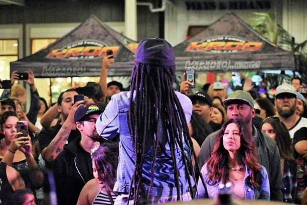 ARISEROOTS's tweet photo. Chico. Ca. tonight with @forpeaceguam & @tripletreemusic! Doors are at 9 PM, we play at 12:15, see you all @lostonmainchico.
📷: Sherry Edwards
#ariseroots #forpeaceband #niceandslowsummertour #tripletree #empireagency #empireartist https://t.co/1zoiCbsf3k