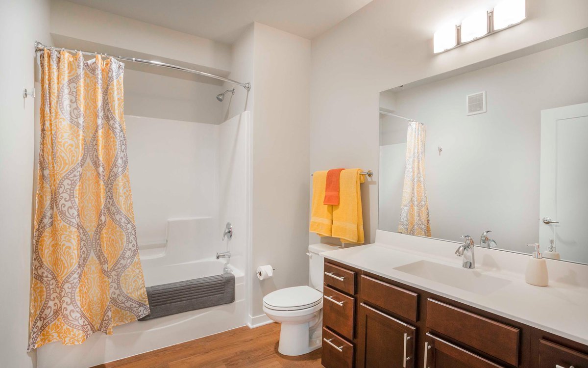 IndigoApt's tweet photo. Take your pick- which bathroom do you prefer? https://t.co/3abL6MQQ1p