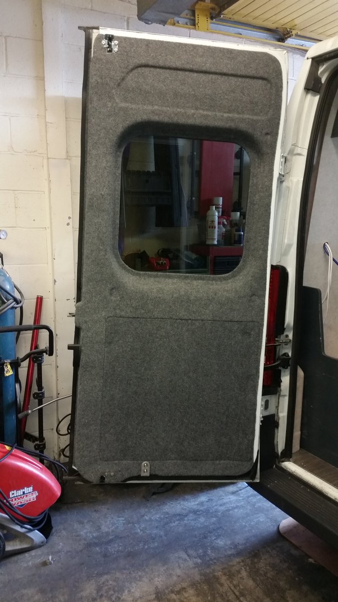 Arrowcustomint1 tweet picture