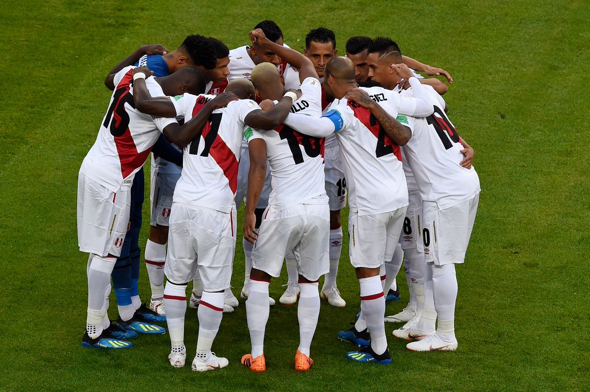 Agencia_Andina's tweet photo. "Perú fue el mejor equipo" así lo señala la @bbcmundo sobre el debut de la Blanquirroja frente a Dinamarca #PERDEN #PerúEnElMundial https://t.co/2yfCS2exjo https://t.co/CGihbt1tBP
