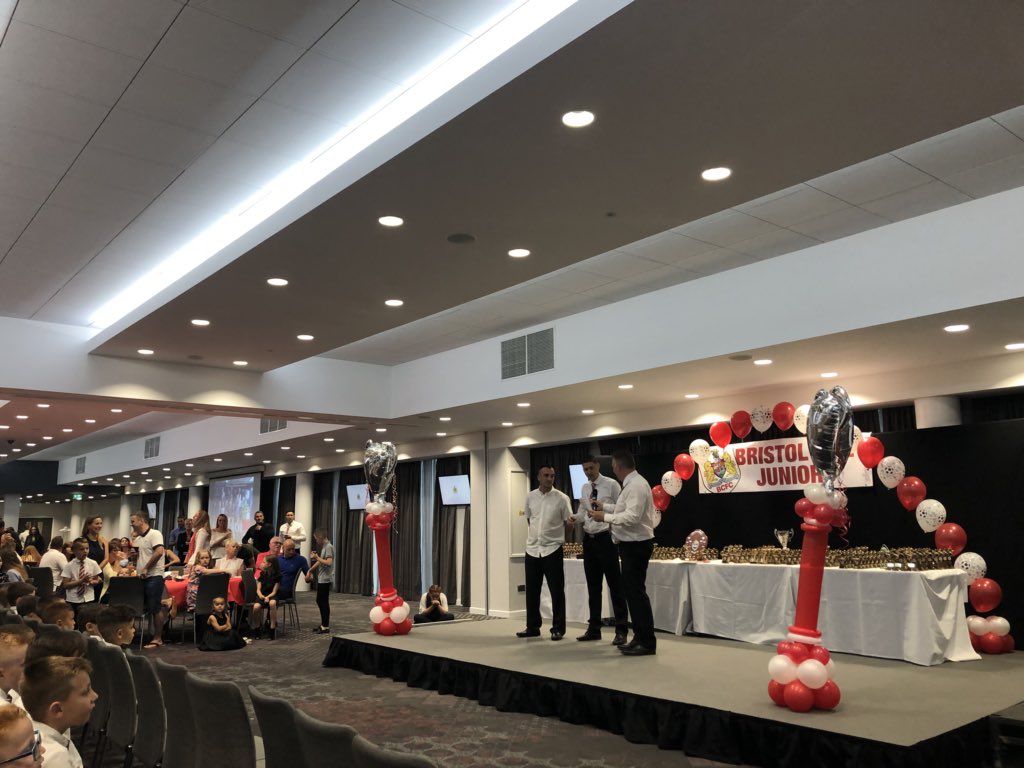 ashtongatestad's tweet photo. @BristolCityJSC Presentation Event @ashtongatestad this evening! Huge thank you to @lloydkelly4 and @ZakVyner1 for attending and interacting with over 200 children🏆🏅👏🏼⚽️ #BCJSC #PlayerVisit #CommunityClub #AshtonGate https://t.co/wqakJQxSqs