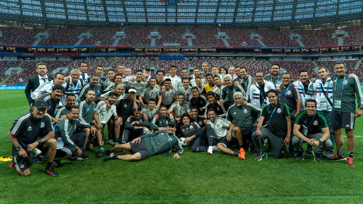miseleccionmx's tweet photo. ¡Estamos listos! 💪🏼 🇲🇽

📍Estadio Luzhniki.

Juntos, absolutamente #NadaNosDetiene. https://t.co/IpoyOBOHDs