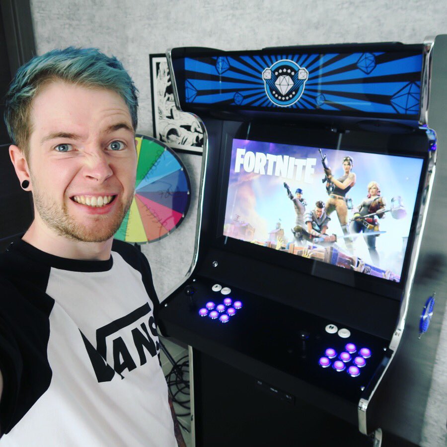 Dantdm Youtube Fortnite Season 10 - Hack For Roblox On ... Dantdm Youtube Fortnite Season 10 - Hack For Roblox On ... - 900 x 900 jpeg 115kB