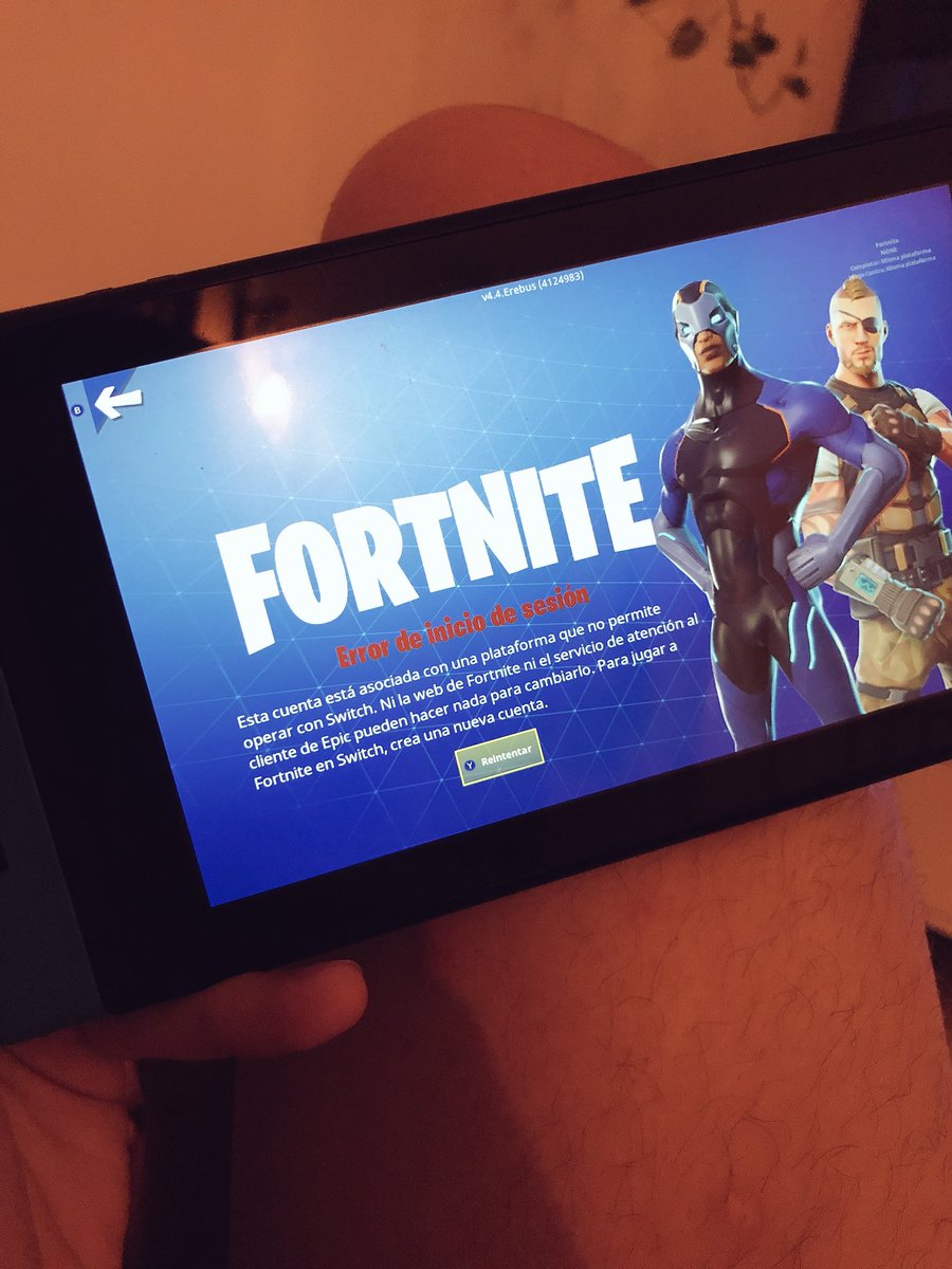 CelopanYT's tweet photo. Disculpa @PlayStationES pero quien te crees que eres para bloquear mi cuenta de Fortnite cuando voy a jugar en Switch? Juego en PC siempre, por haber jugado 1 vez en vuestra consola me la bloqueais?😂 Wtf Sony? WTF https://t.co/6UGDSv7s0l