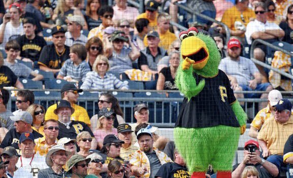 Happy #NationalMascotDay to our favorite bird, @Pirate_Parrot! https://t.co/O8N1rRnzHR