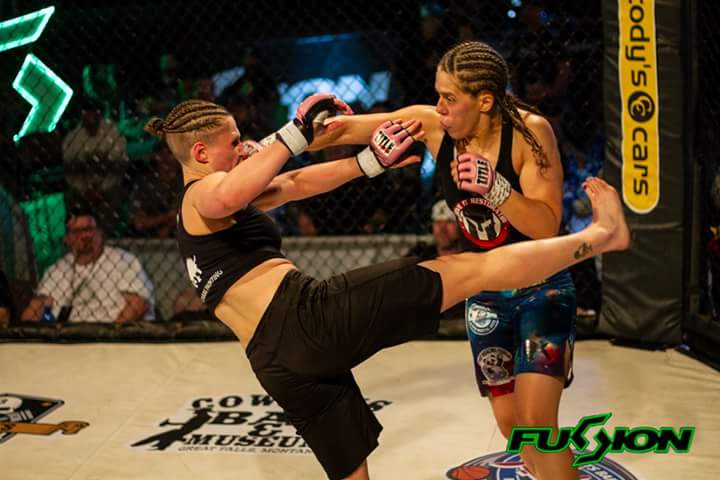 SerenaSouthpaw's tweet image. All I wanna do is fight again. This waiting around is getting old 😒 #mma #SouthpawOutlaw #Reenzilla