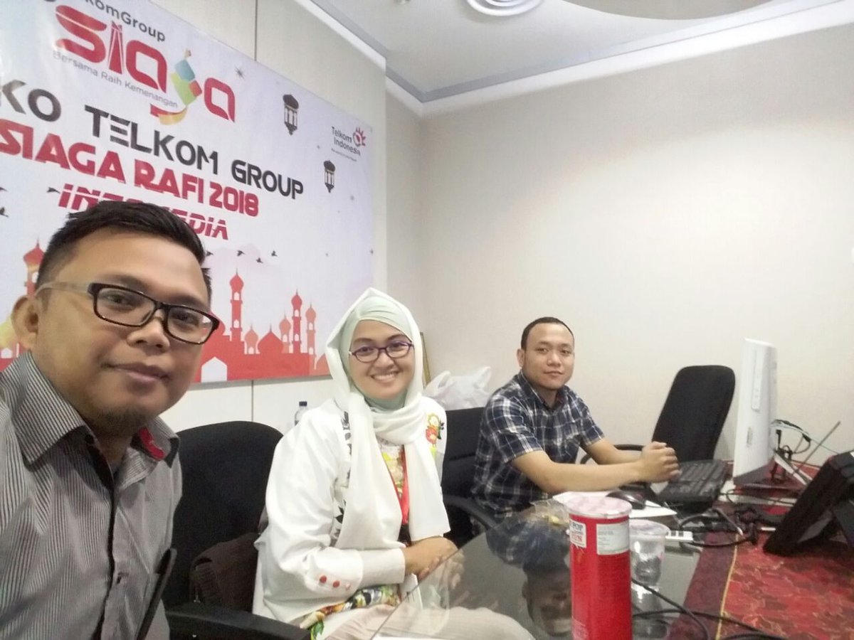 infonusa's tweet photo. Lebaran ke3 tgl 3 Syawal, 
Semua layanan Infomedia siap kami kawal
#telkomgroupsiaga #infomediasiaga https://t.co/oMtEmScbnw