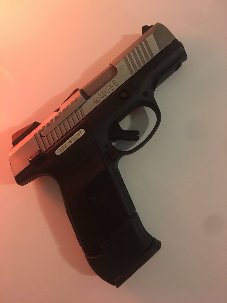 AdsilaTweets's tweet photo. Can’t leave my house without it 💖@ruger https://t.co/gjUowjfKRT
