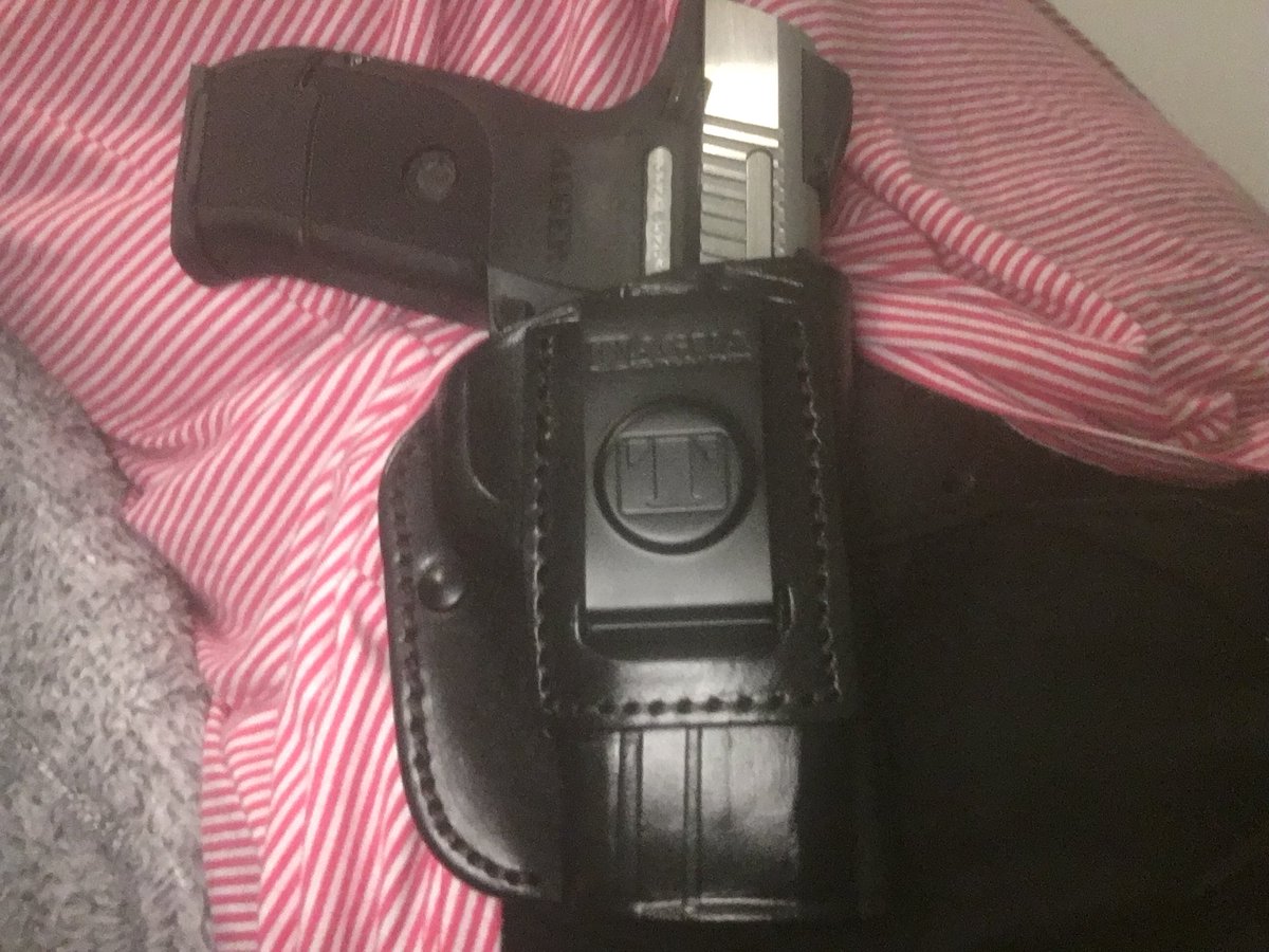 AdsilaTweets's tweet photo. Can’t leave my house without it 💖@ruger https://t.co/gjUowjfKRT