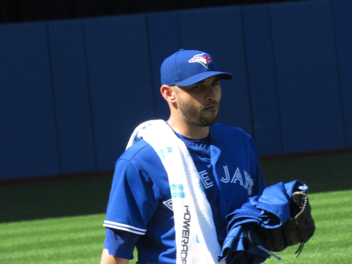 biggles14's tweet photo. #MarcoEstrada #MarcoTheMagician #BlueJays #rallyelf https://t.co/mIMSQJ9Nnb