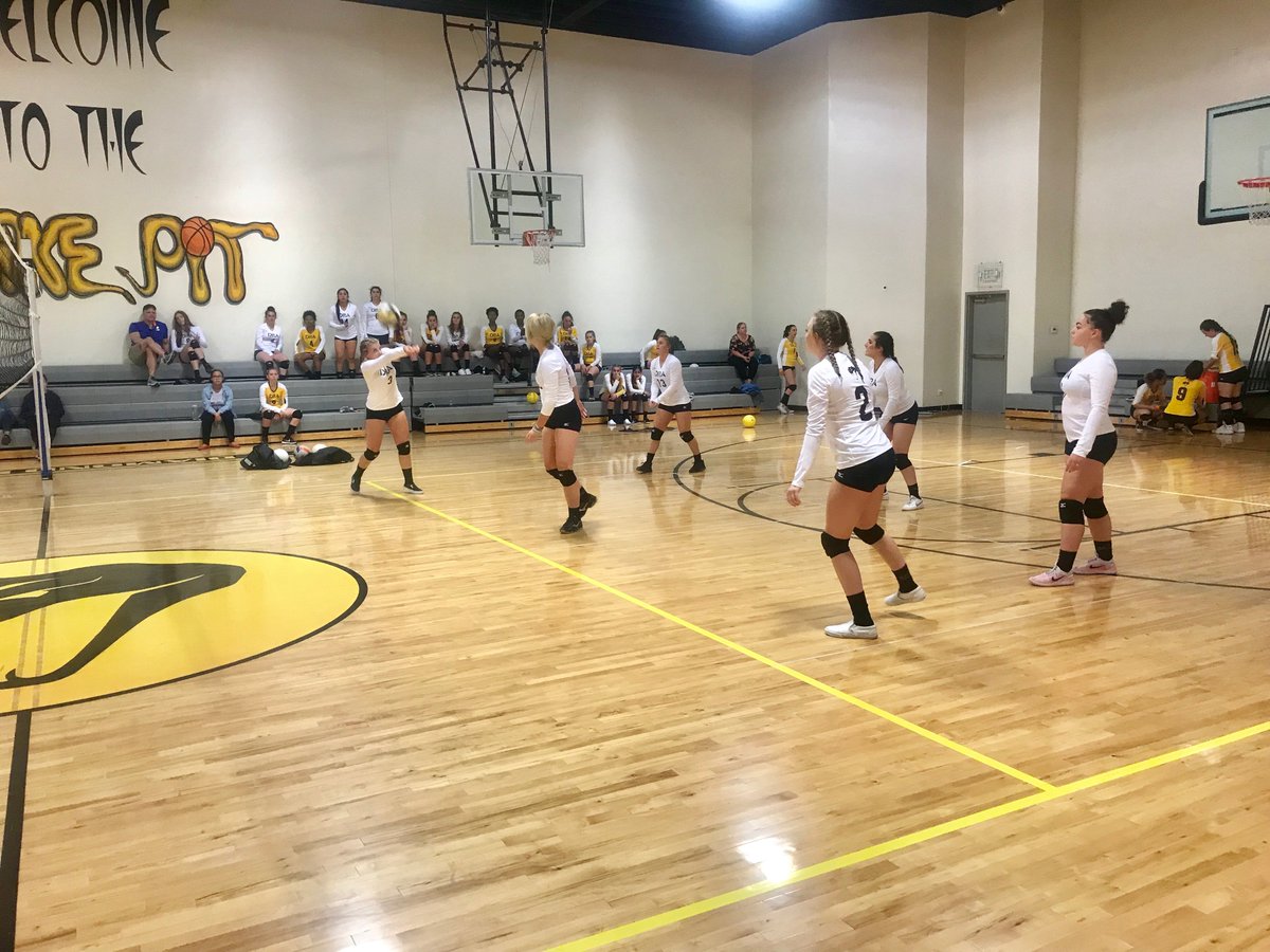 Diamond RanchAcademy tweet media