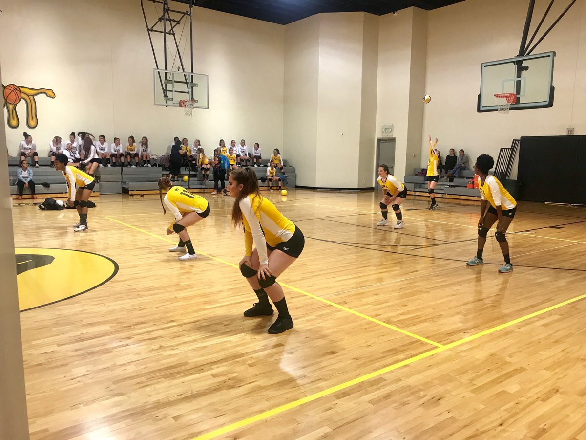 Diamond RanchAcademy tweet media