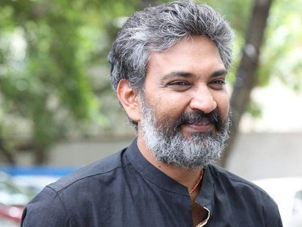 baraju_SuperHit's tweet photo. Best Director - Telugu goes to @ssrajamouli for #Baahubali2 #JioFilmfareAwards (South) 2018 #JioFilmfareAwardsSouth https://t.co/mgwxmig4SK