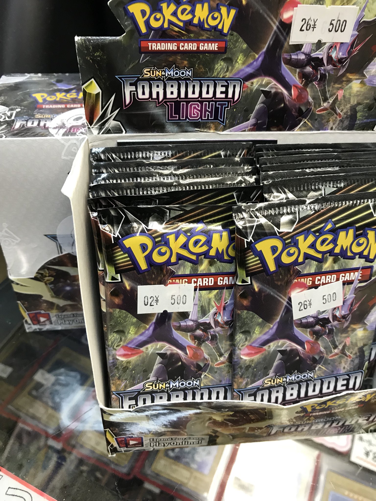 秋葉原チェルモ Cherumoakiba ポケモンカード 英語版禁断の光 人気必須のミステリートレジャーなどが入ったパックです まだまだ在庫ございます 1パック500円税込 T Co Sbwdztyzqc Twitter