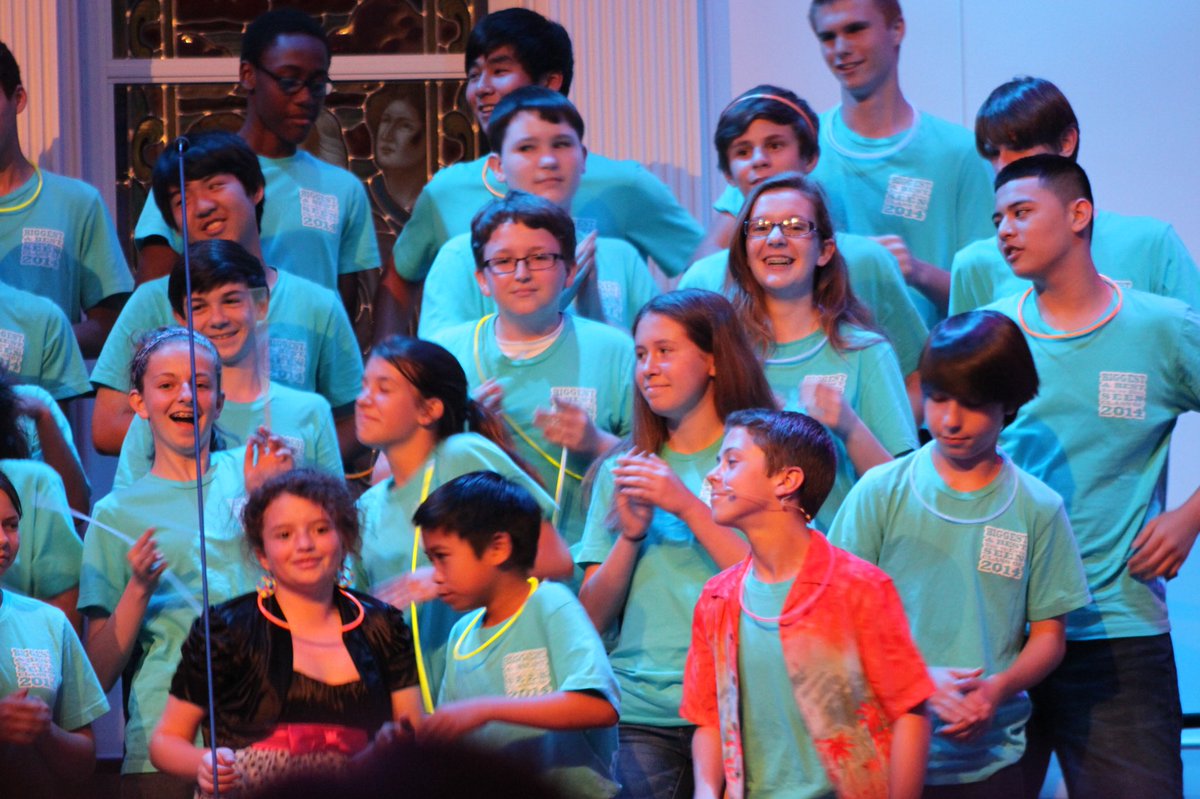 BernieDay's tweet image. Friends @ryanbu12