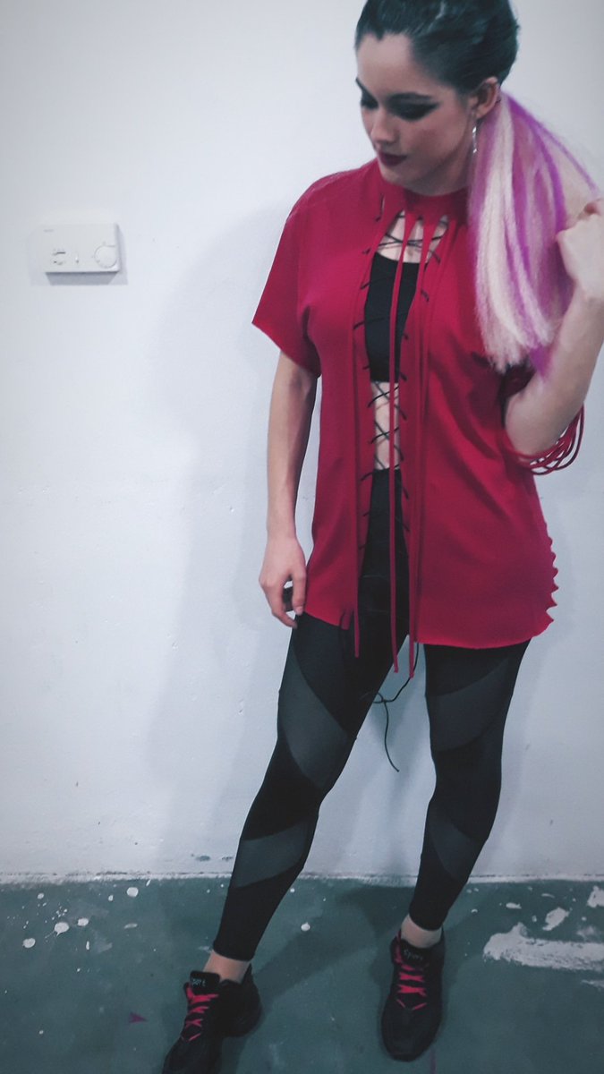 GigiBrownie's tweet photo. Otro año más disfrutando junto a mis compañeras de baile en el festival, me encanta ♡
#fesfival #festivalbaile #baile #dancefestival #Dance #Dancing #style #haircolor https://t.co/YJnAptr2ft