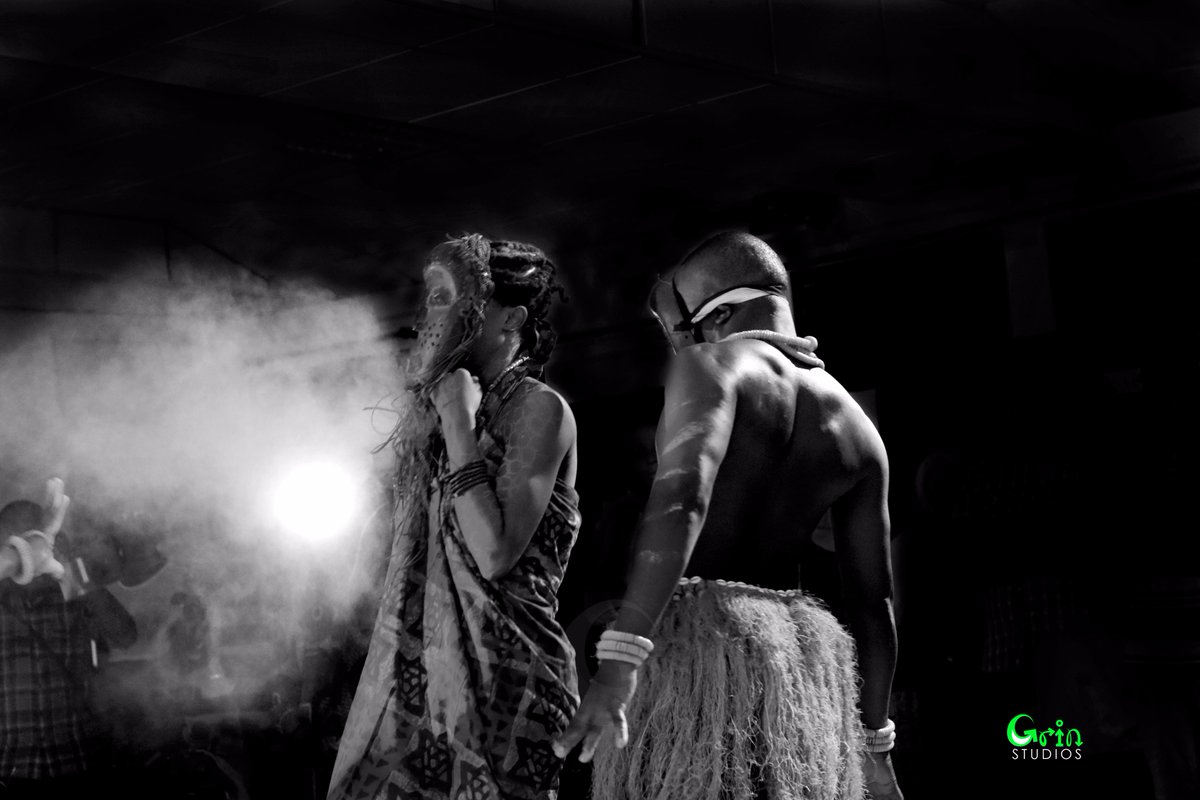 grinstudiosgh's tweet photo. Purple Harmattan Archives
War of Love by Elikplim Akorli
Performed by Tifali
Directed by: Sela Adjei
#Throwback
📸Amenyo Awoonor
©️Grin Studios 2017 https://t.co/xyFpY7GIDO