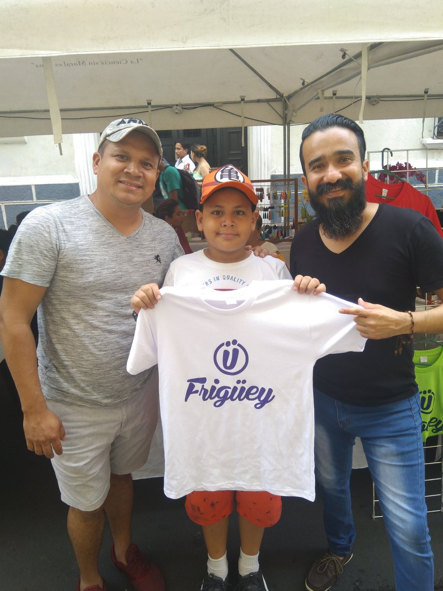 VictorFriguey's tweet photo. T-shirts Frigüey en el corazón de nuestra querida Santa Ana hoy y mañana,busca el stand de Kpop Pumjong Store para adquirir la.tuya y promocionales de tus bandas Kpop favoritas!
#Kpop @Friguey #KpopPumjongStore #SantaAna https://t.co/O3iCp2k2Kx