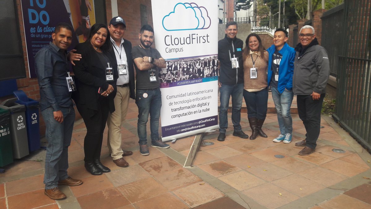 GTNetColombia's tweet photo. Con los Organizadores #GDBC #CloudFirstCamp #WomenDevOps @msftcolombia @caroprensa @msdevcol https://t.co/fRfFaf0QWF