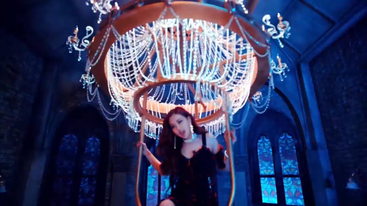BTS24392804's tweet photo. #BLACKPINK #BLINK #ROSÉ #DDUDUDDUDU https://t.co/qF6TwDQg6j