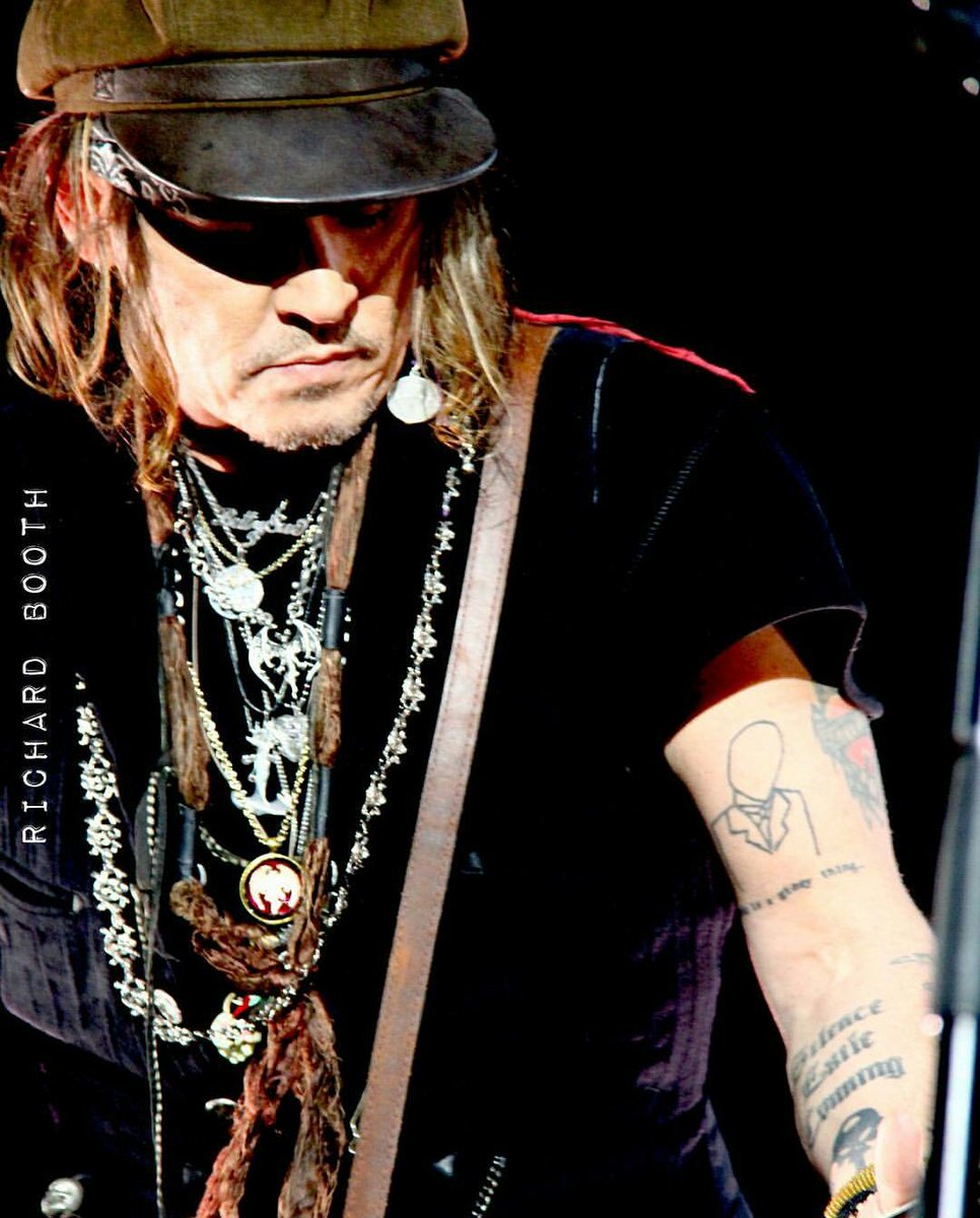 maddepphead's tweet photo. #JohnnyDepp on stage in Birmingham, UK with the @hollywoodvamps (June 16) 🔥 
(📸 by richbooth72 IG) https://t.co/ZZVwClaOUh