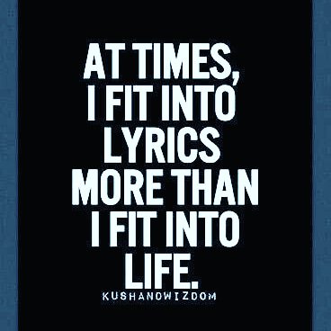 BorderlineBroad's tweet photo. New Insta Post ⤵⤵⤵
#DontTryToFitIn
#LoveYourself
#TellYourStory 

@erezshek @RoyTroy9j77 @RodgerAMillerJ2 @Eloc42617770 @bipolarnana1 @GenMelanson https://t.co/P6qMmOc9gG