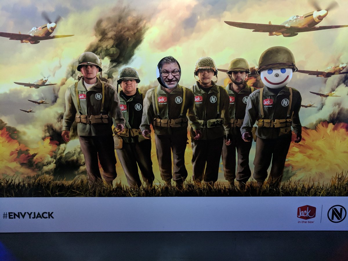 FracHorizontal's tweet photo. #MLGAnaheim #envyjack https://t.co/1yDXw3Ahck