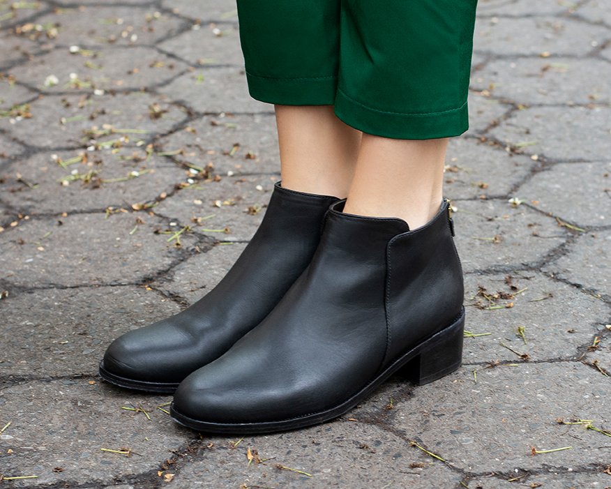vokage's tweet photo. Dile hola! a estos días de lluvia con unos clásicos Sorolla, disponibles en la web ☔❤️
• • • 
#vokage #zapatos #moda #estilo #chile #madeinchile #diseñolocal #fashion #leathershoes #shoes #tendencia #shoeoftheday #invierno https://t.co/LtbiKlsdOo