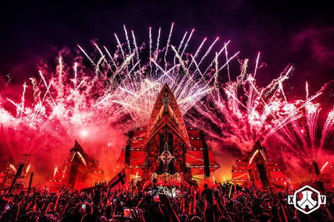 EMPOTV's tweet photo. NUEVO VIDEO: Hardstyle: Historia, subgéneros, ¿cómo se baila? TOP DJs y festivales más importantes.

¡Ya en Youtube!
👉🏻 https://t.co/iQITDcVasE
👉🏻 https://t.co/iQITDcVasE
👉🏻 https://t.co/iQITDcVasE https://t.co/Ffpv1um11M