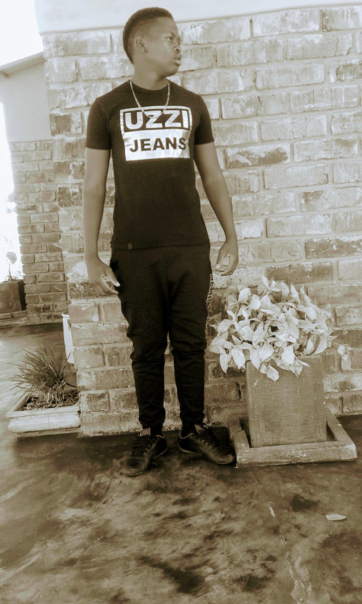 daniel_mpete's tweet image. Savage dawg