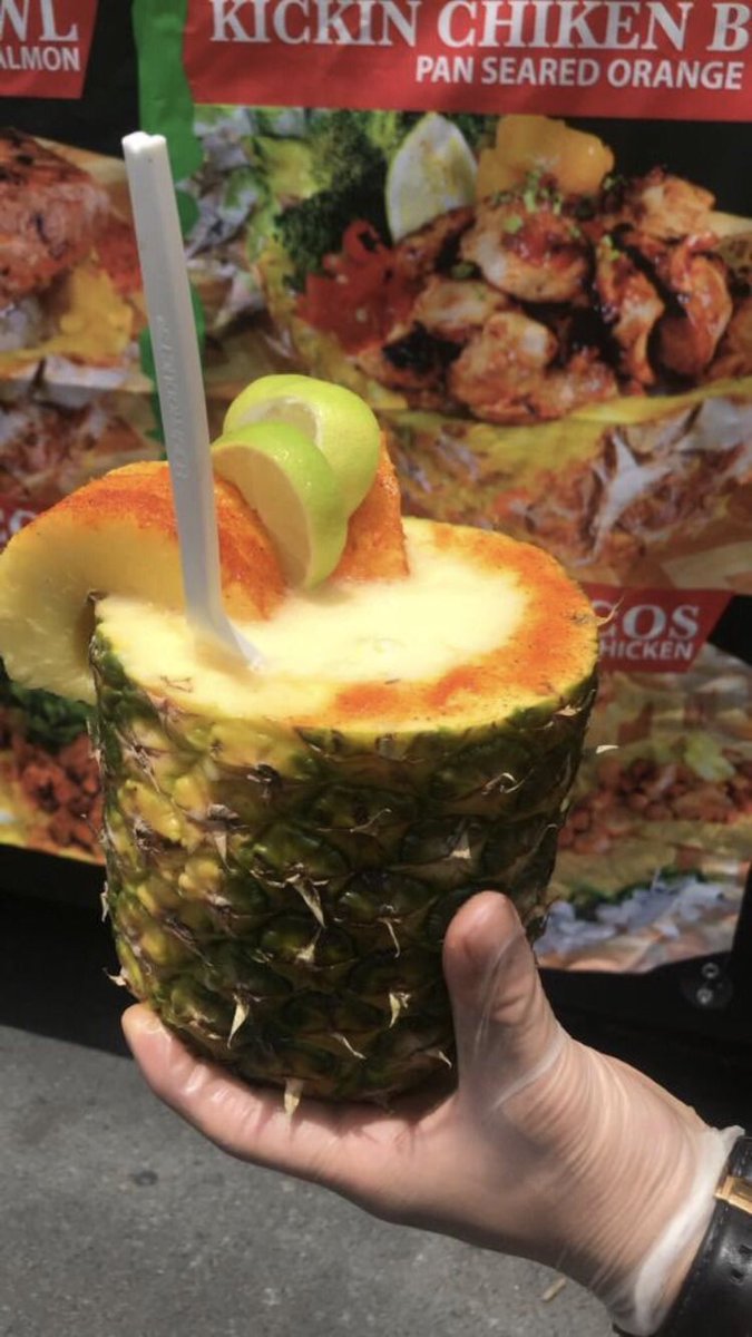 pineappleninjaz's tweet photo. FREE PINA COLADA X CHICKEN BOWL GIVE AWAY! McAllen let’s do this! If this hits 100 RTs before 6:30 we’ll throw in a free Slize bowl! 🍍🍍🔥 RT AND FOLLOW 🍍🍍 https://t.co/tE6Y0fWSTt