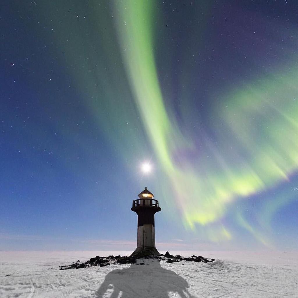 fubiz's tweet photo. Beautiful Finland by @teppotirkkonen #photography #travel #finland #borealmagic #discoverf… https://t.co/Ov1lnC2Wou https://t.co/PIt0POhS0z https://t.co/9jHCwkxW6X