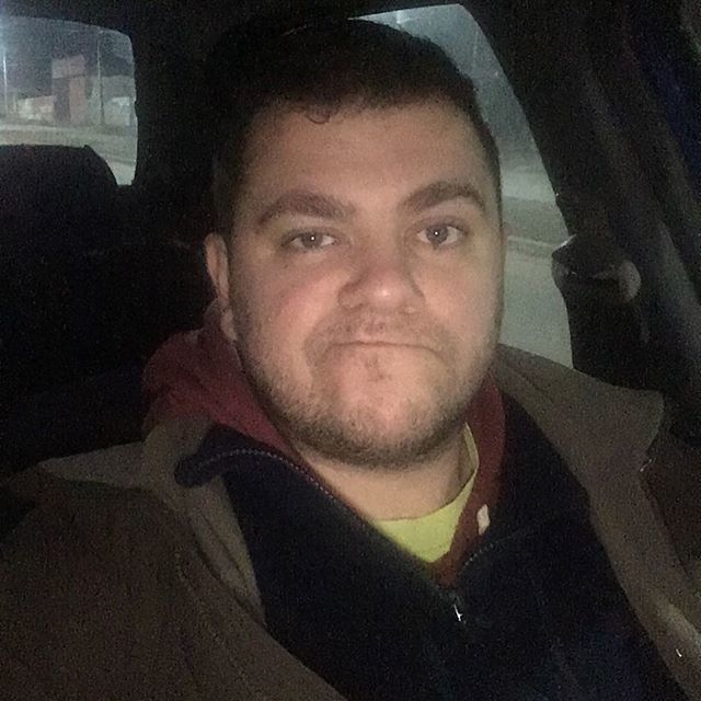 fegoviedo's tweet photo. Saliste a hacer las compras y de repente el auto no arranca mas 🤬🤬🤬#Nurse #MaleNurse #Murse #Nursing #Enfermeria #Enfermero #PlusMenRevolution #MenOfWeight #BigMen #DapperMan #DapperMen #MensStyle #MensFashion #Fashion #BodyPositivity #gay #gaybear #… https://t.co/EovcSxDclO https://t.co/iZ2TYb05Pk