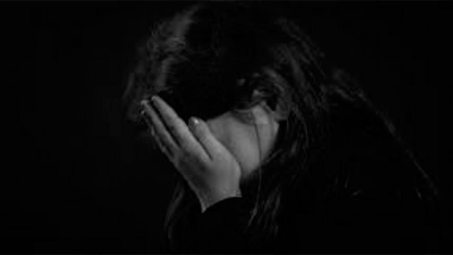 Pai é preso acusado de estuprar e agredir a filha de 10 anos crwd.fr/2wfwDxM