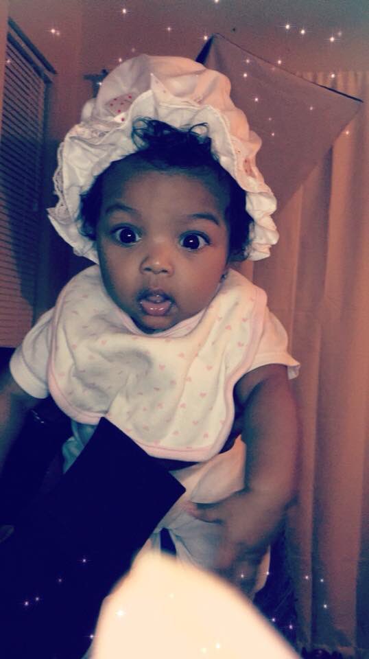 charityrenaee_'s tweet photo. my Avah poo is home 😍😩👑 https://t.co/UKG40tgKxW