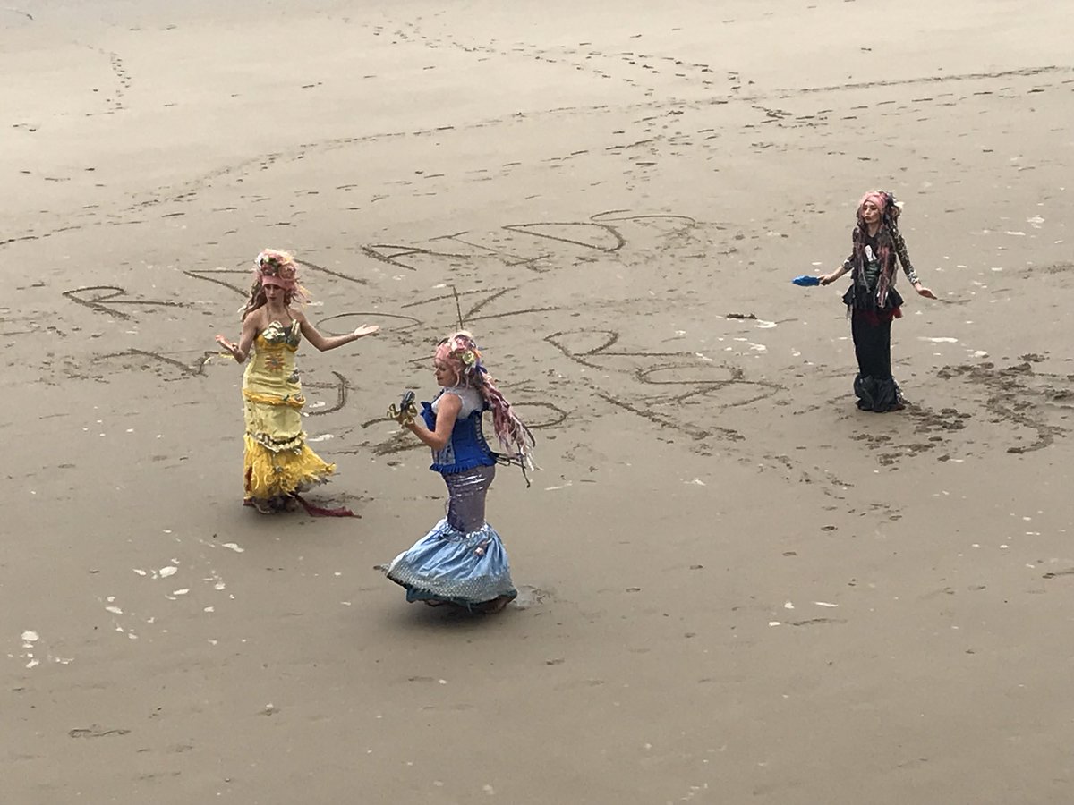 barryislandsurf's tweet photo. Atgofion melys o #gwylfachyfro eleni, diolch @MIBroMorgannwg am drefnu! @_BARRYISLAND_ https://t.co/A3wJpqcUtz