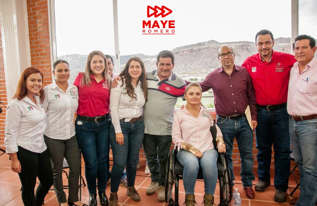 Maye_Romero13's tweet photo. Un foro muy enriquecedor y participativo en compañía de mis amigas @ClaudiAnaya candidata a senadora, @LyndiBugarin candidata a diputada federal, Brenda Jimenez mi candidata suplente y mi amigo @EF_chavez candidato a presidente municipal. #MayeDiputada #DistritoXlll https://t.co/20CcpKE1GW