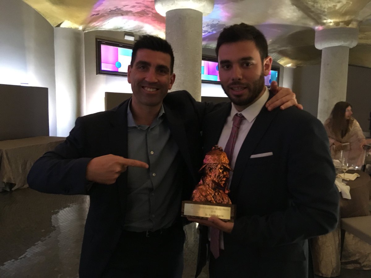 Vasllego_Detect's tweet photo. Enhorabuena por el Premio #VelezTroya, un placer compartir mesa contigo
#detcon2018 https://t.co/ZoQ6tPquhH