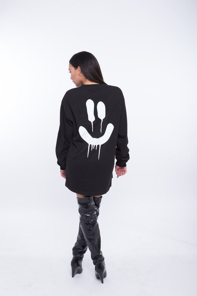 JOJOIZZYSHOP's tweet photo. NOW AVAILABLE on our site! Adult DRIP long sleeve shirt. #JI #Drip #shopthelook #HappySaturday https://t.co/YNTrZiKSQj