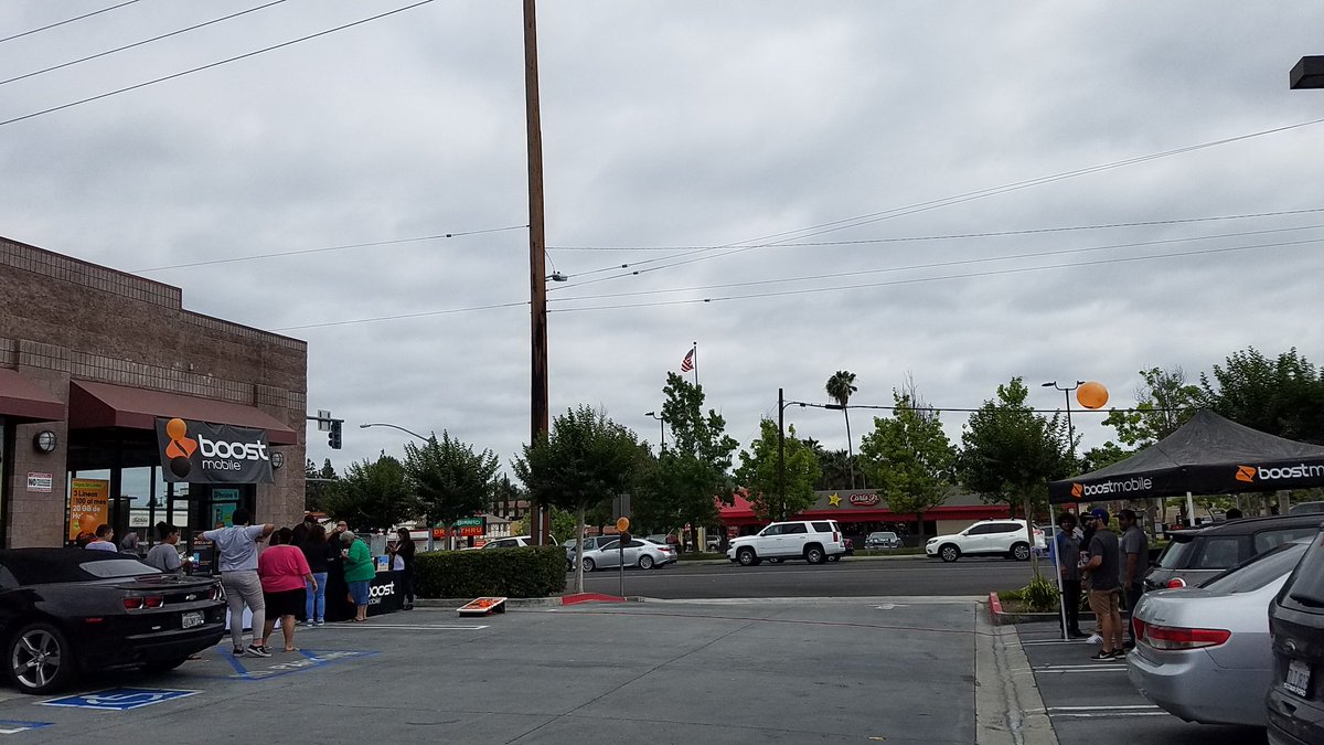 BoostShield_PCR's tweet image. #GrandOpening with #OneStopMobile!  Support those who support you!  @KeilaSpg @DennisDesmith @MarkDahlquist