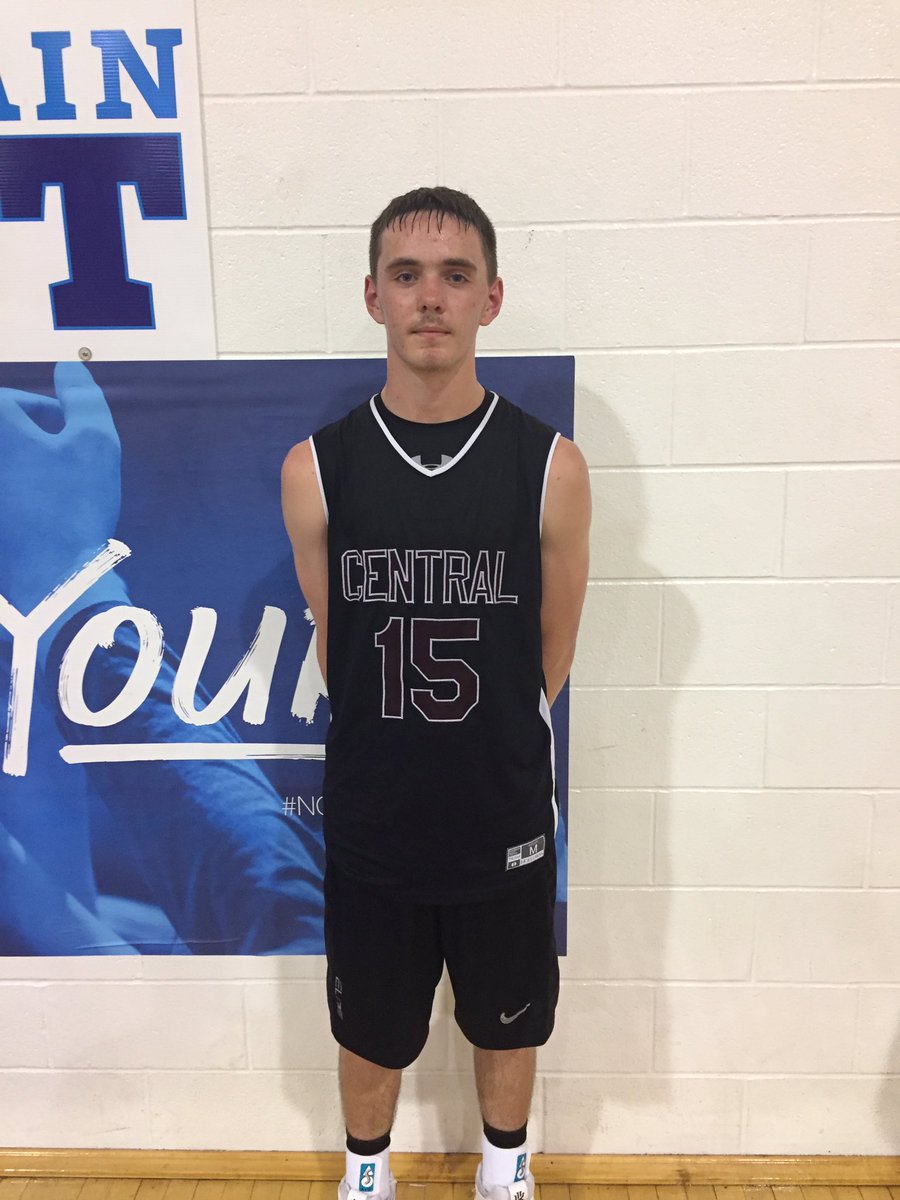 FriendlyCityBB's tweet photo. @CCHSHoops_ takes down a very good @SetonLaSalle team in OT to finish the day 3-0 heading into Tournament Sunday. Game MVP @_JMaxwell15_ goes for 13 pts 3 rebs and 3 asts! https://t.co/wCocdY76O9
