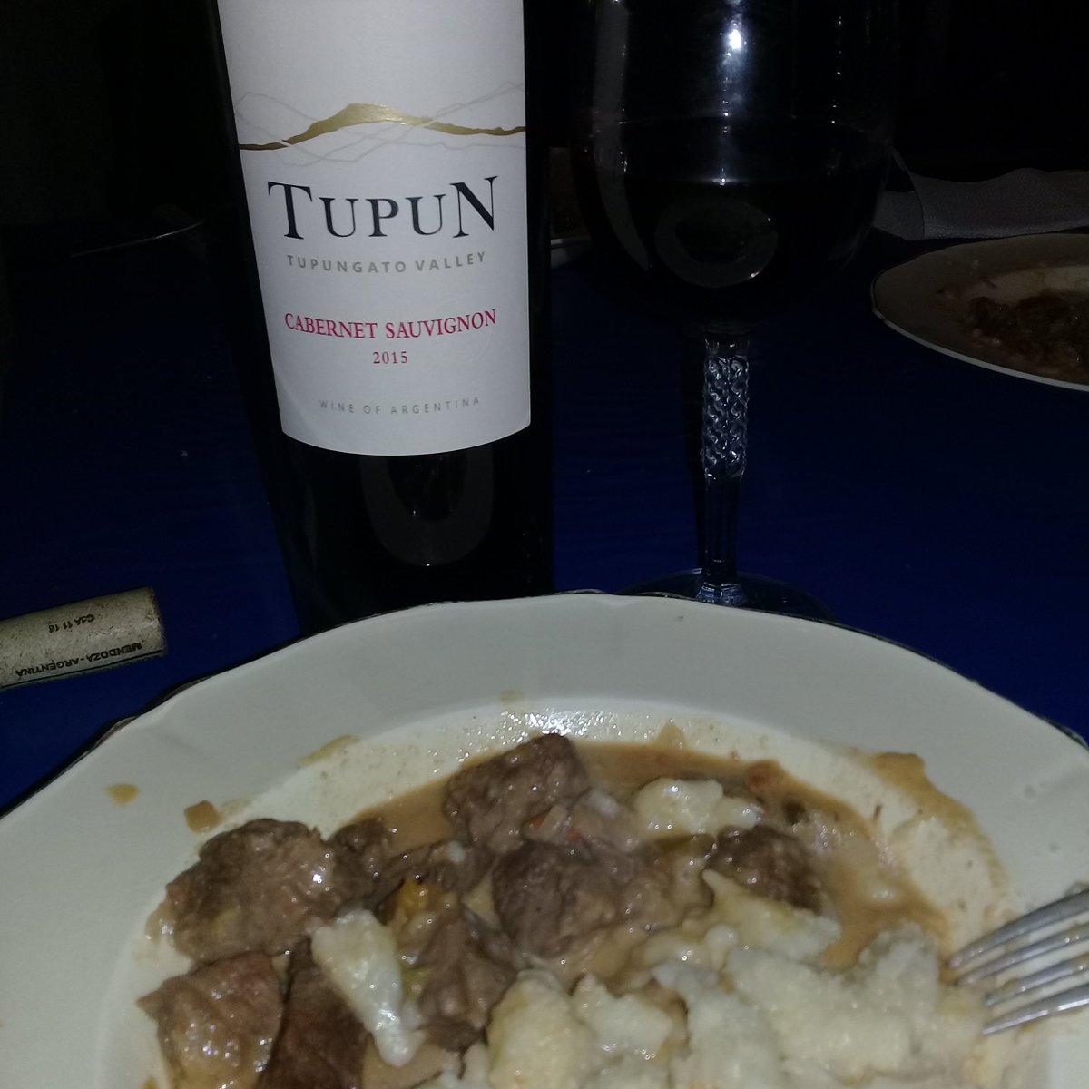 Empezamos los festejos del día del padre con goulash y Tupun