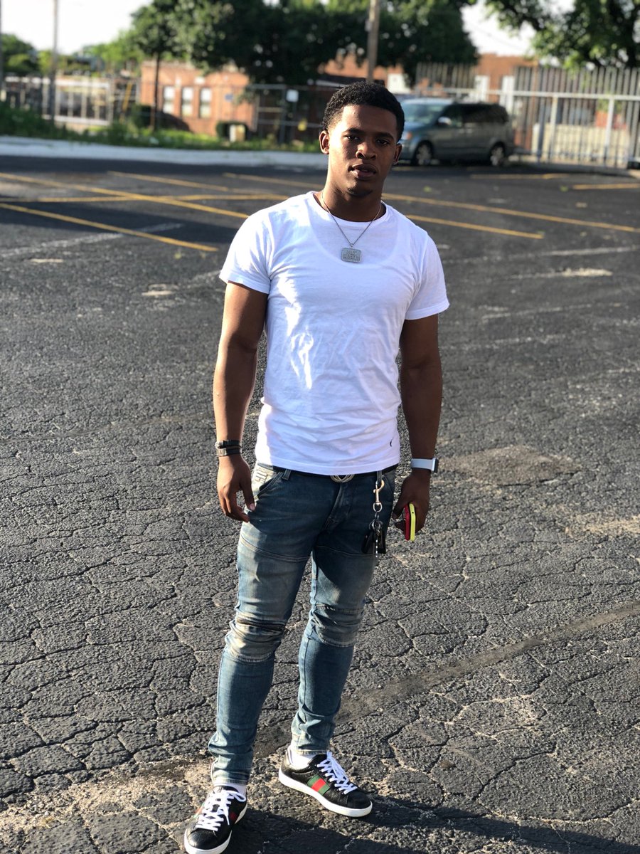 Lorenzo Truck Simpson On Twitter When You Living Like