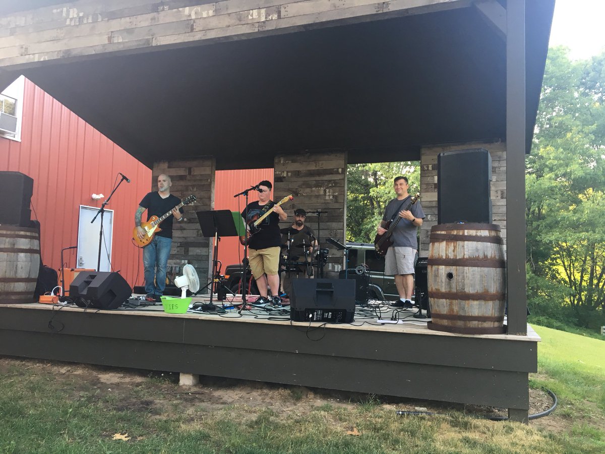 Erin3rown's tweet photo. Perfect night at @vandermill w/ the fantastic @bribaron band!  Plus the bass player is my favorite guy in the world!  (22 Years this month) 😍 https://t.co/0gzrKEsbec
