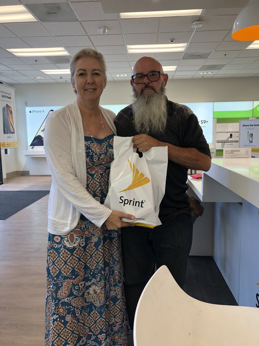 Who’s happy and saving? This great couple who switched from AT&amp;T &amp; Verizon and took advantage of our great offer of 5 for $100!! <a href="/KristianAllos/">Kristian Allos</a> #iPhone8Plus #expertschoice #newbury