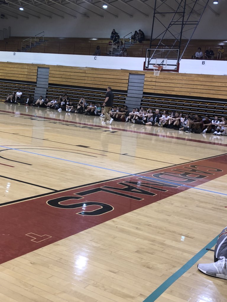 _CoachStephens's tweet photo. Hopefully the boys with take something from today’s guest speaker.  Coach Wojcik has had a big influence on my basketball knowledge and approach to the game. https://t.co/1ZGyI8EdIZ